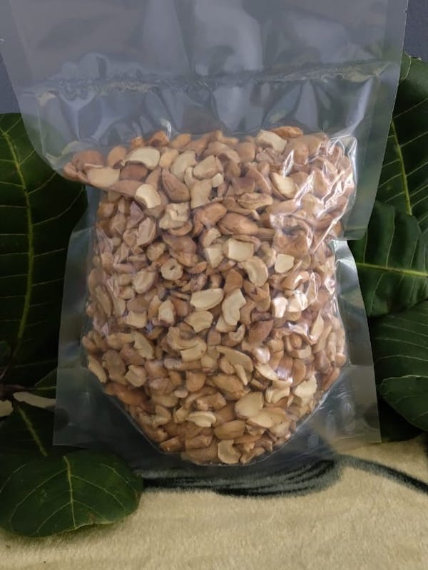 8 Piece Cashews - 250g